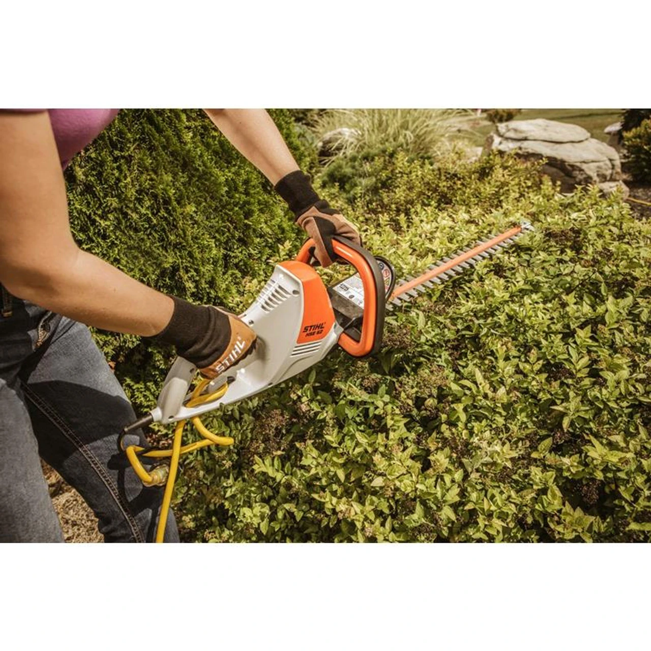 Stihl Electric 20" Hedge Trimmer- HSE 52 3 Stihl Electric 20" Hedge Trimmer- HSE 52