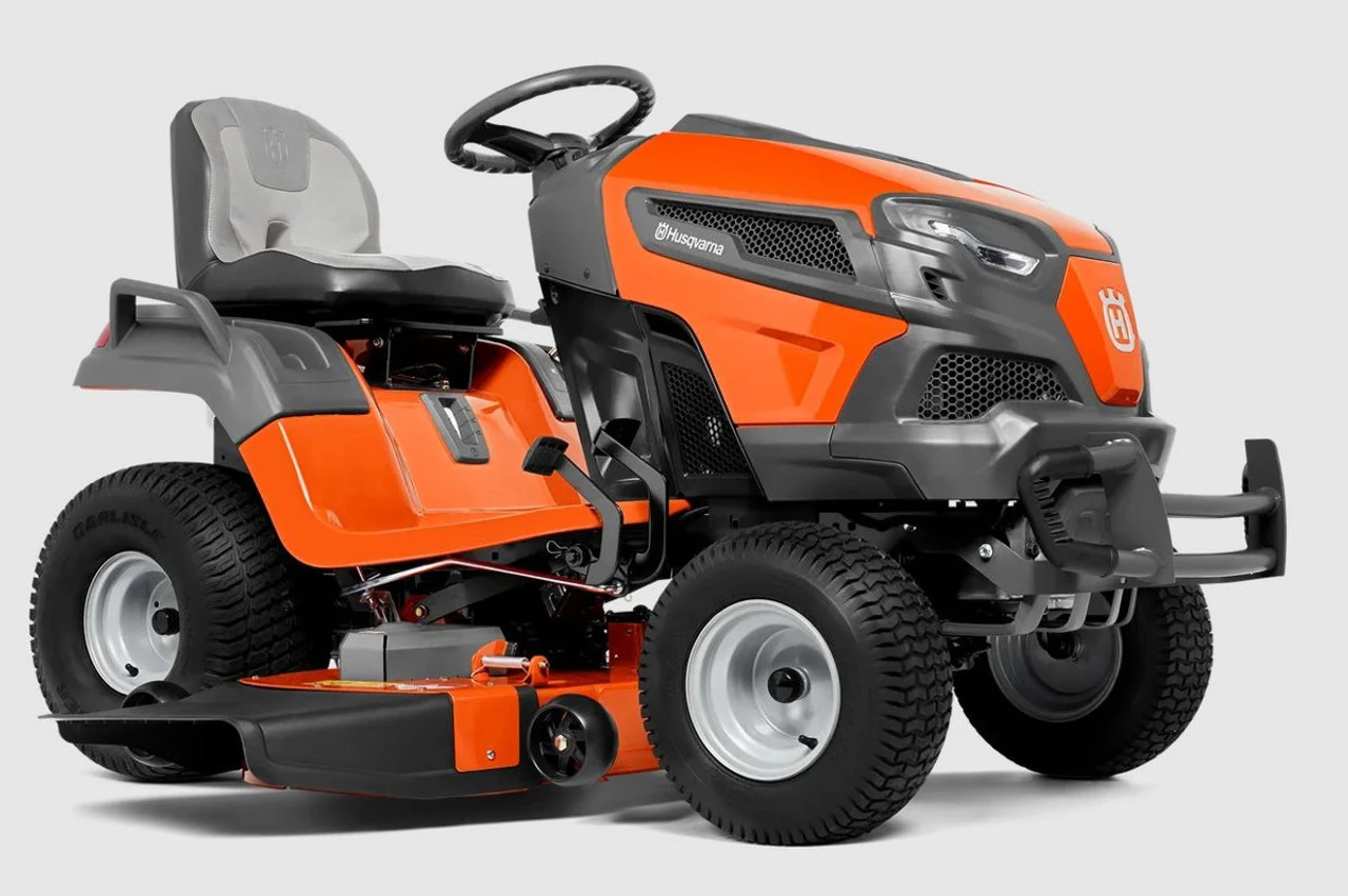 Husqvarna TS 248XD Riding Lawn Mower 3 Husqvarna TS 248XD Riding Lawn Mower