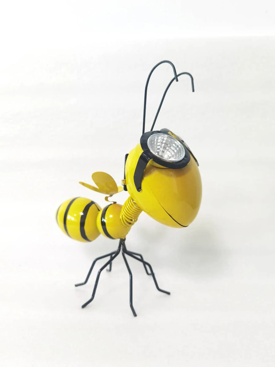 Metal Garden Art Decoration, Steel Bee Figurine With Solar Powered LED Lights For Yard, Patio, Lawn And Garden Decor And Ornament, Outdoor And Indoor Statue 3 Metal Garden Art Decoration, Steel Bee Figurine With Solar Powered LED Lights For Yard, Patio, Lawn And Garden Decor And Ornament, Outdoor And Indoor Statue